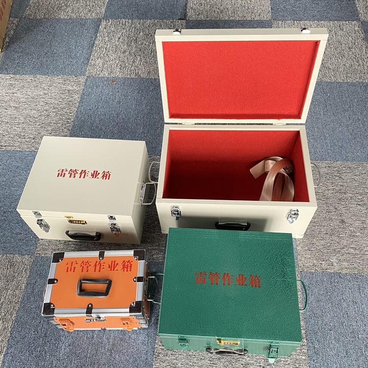 鼎湖爆破工程作业箱如何选择？玻璃钢与传统材质的全面对比
